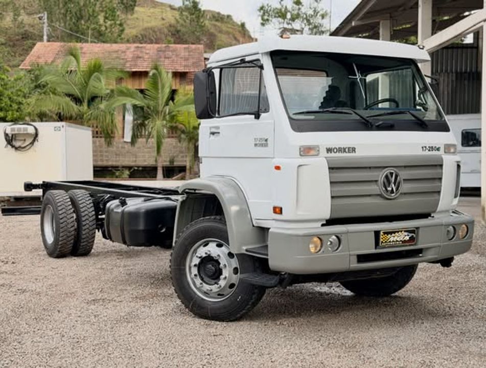 VOLKSWAGEN 17-250 E Worker 2p (diesel)