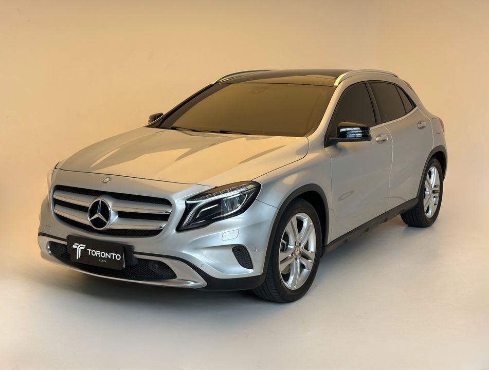 Mercedes GLA 250 Vision 2.0 TB 16V 211cv Aut.
