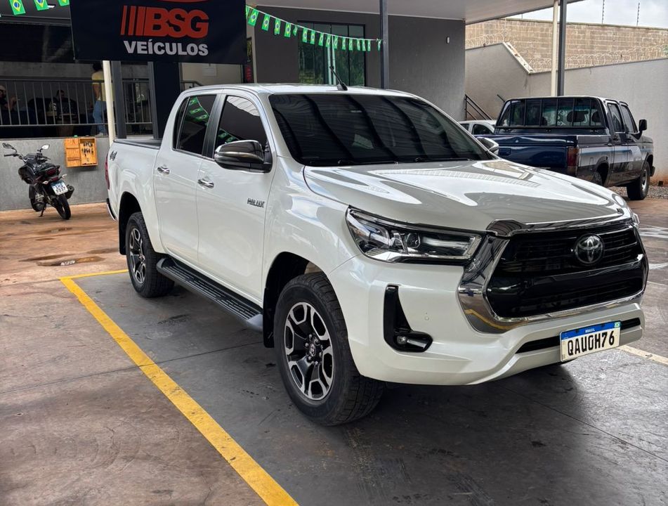Toyota Hilux CD SRX 4x4 2.8 TDI 16V Diesel Aut.