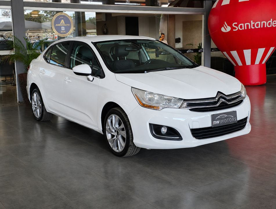 Citroën C4 LOUNGE Tendance 2.0 Flex 4p Aut.