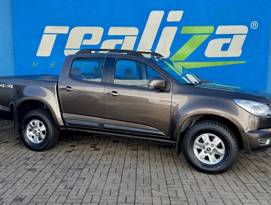 Chevrolet S10 Pick Up LT 2.8 TDI 4X4 Cd Diesel Automático - foto 2