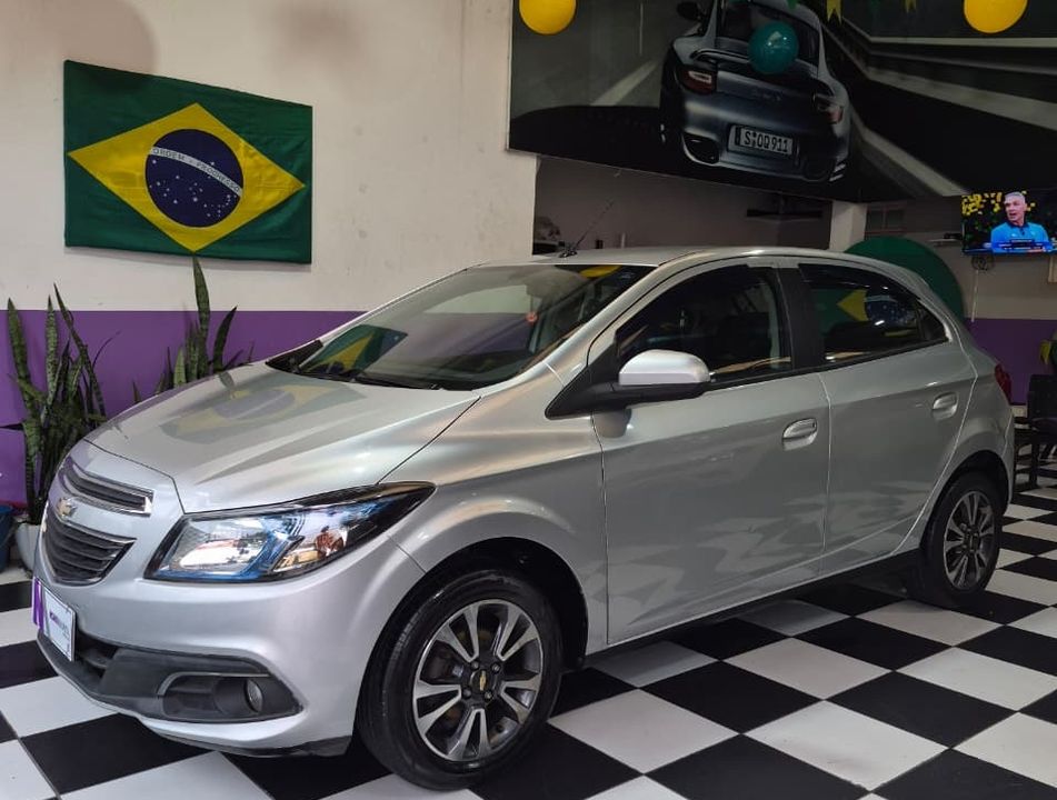 Chevrolet ONIX HATCH LTZ 1.4 8V FlexPower 5p Mec.