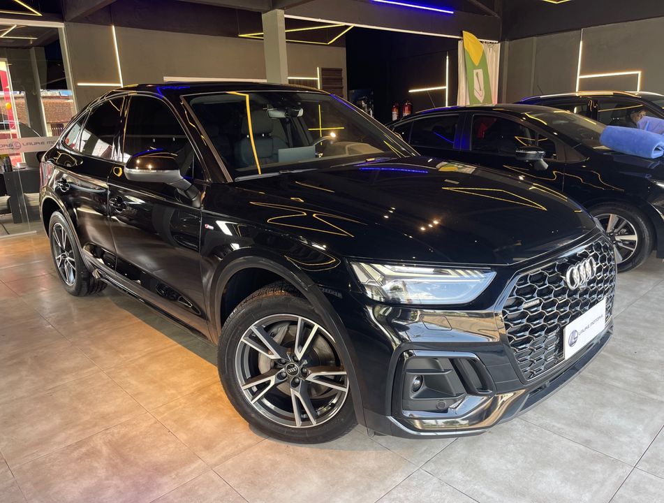 Audi Q5 SB P Black. 2.0 TFSIe S.Tr. Qt (Hib.)