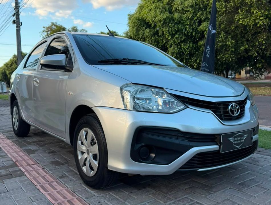 Toyota ETIOS X Sedan 1.5 Flex 16V 4p Mec.