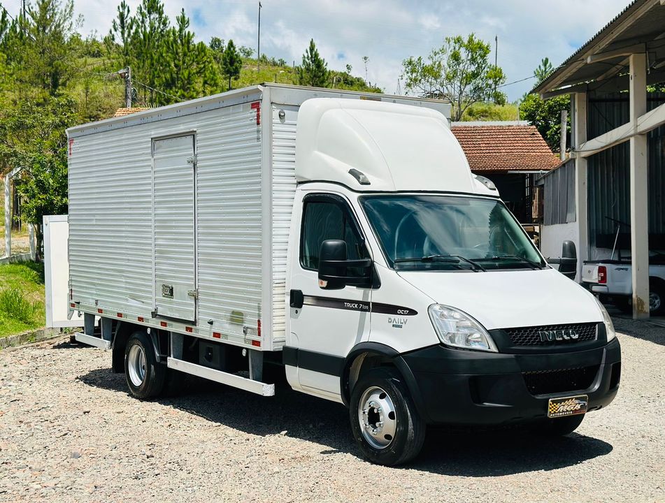 IVECO DAILY TRUCK CHAS. 70C17 2p (dies.)(E5)