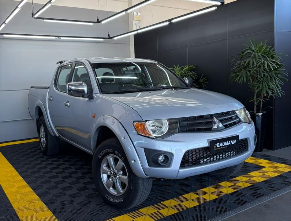 Mitsubishi L200 Triton GL 3.2 CD TB Int. Dies. Mec.
