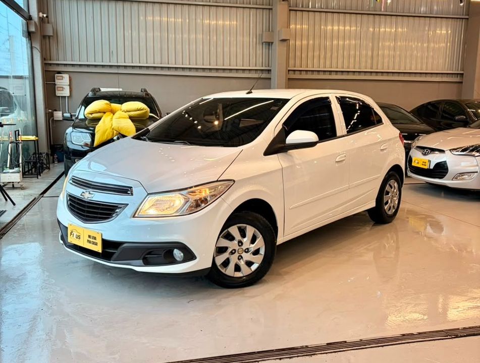 Chevrolet ONIX HATCH LT 1.0 8V FlexPower 5p Mec.