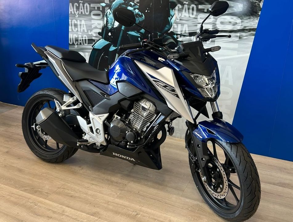 HONDA CB 300F Twister Flex