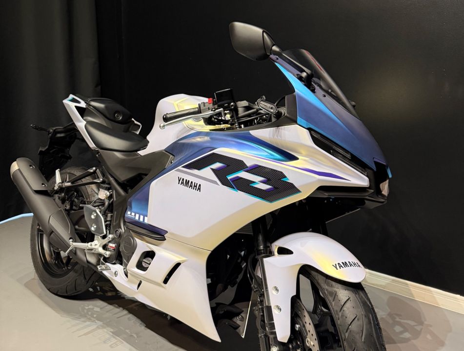 YAMAHA YZF R-3 CONNECTED 321/ABS
