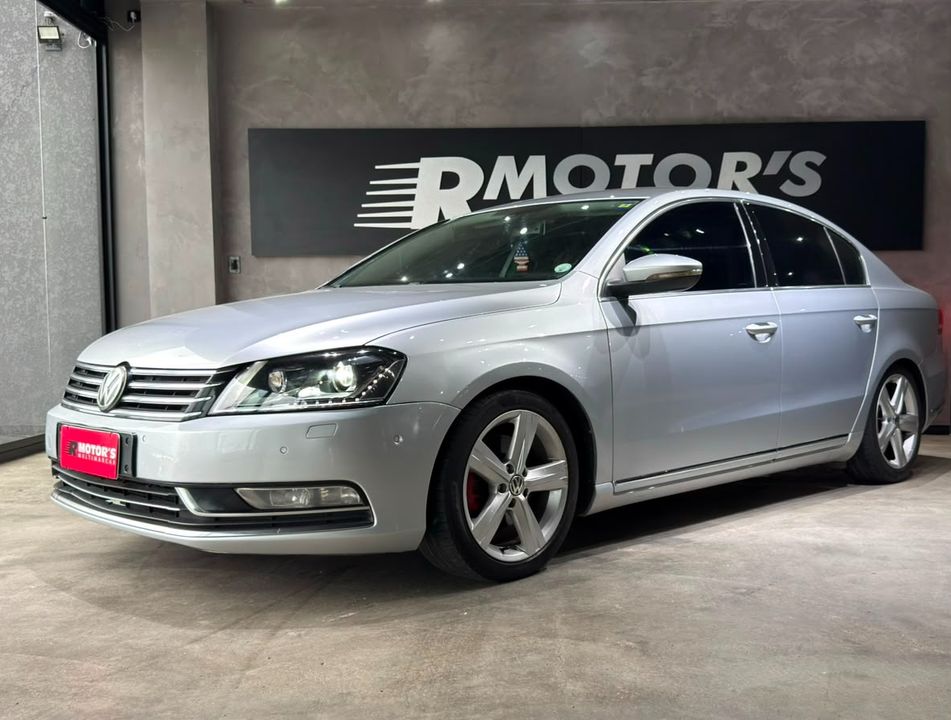 VolksWagen Passat TB 2.0 FSI/TSI 211cv Tiptronic 4p