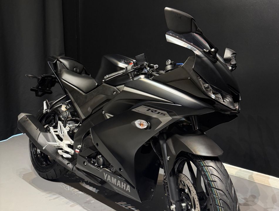 YAMAHA YZF R-15 155 ABS