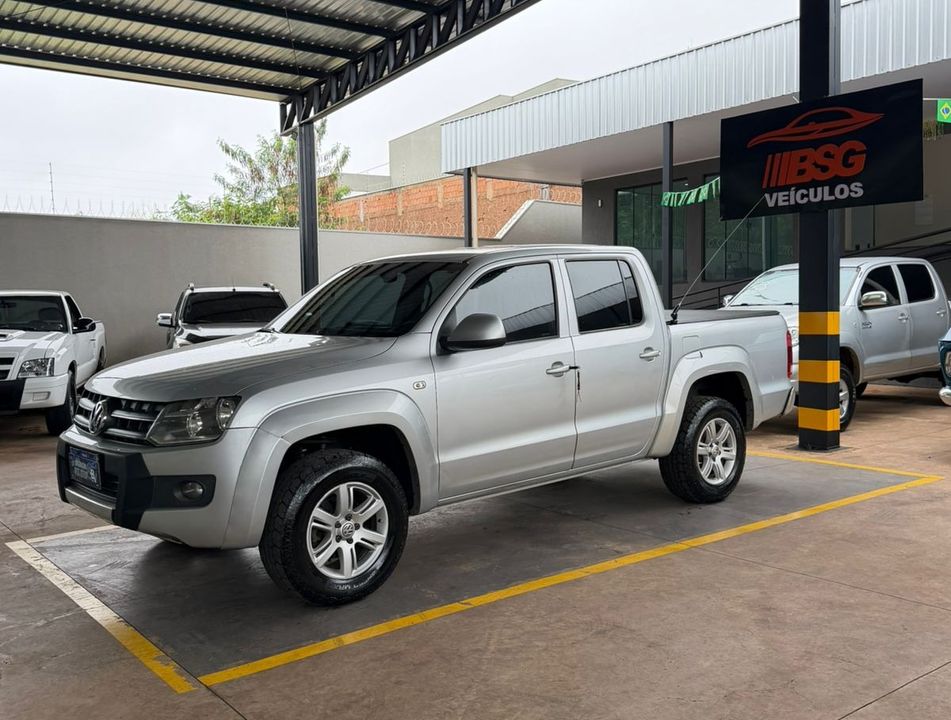 VolksWagen AMAROK Trendline CD 2.0 TDI 4X4 Dies Aut
