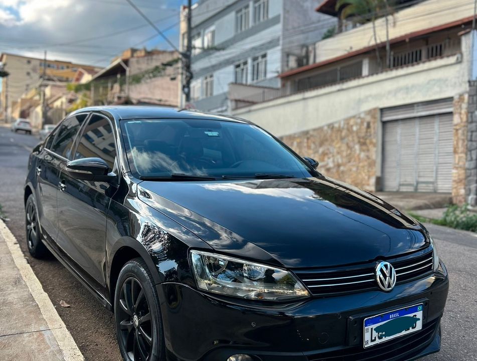 VolksWagen JETTA Comfortline 2.0 T.Flex 8V 4p Tipt.