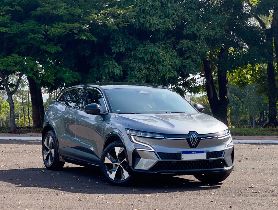 Renault Megane E-Tech (Elétrico)
