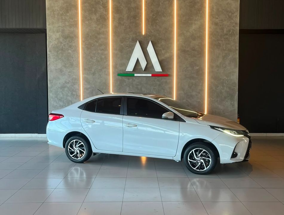 Toyota YARIS XLS Sedan 1.5 Flex 16V 4p Aut.