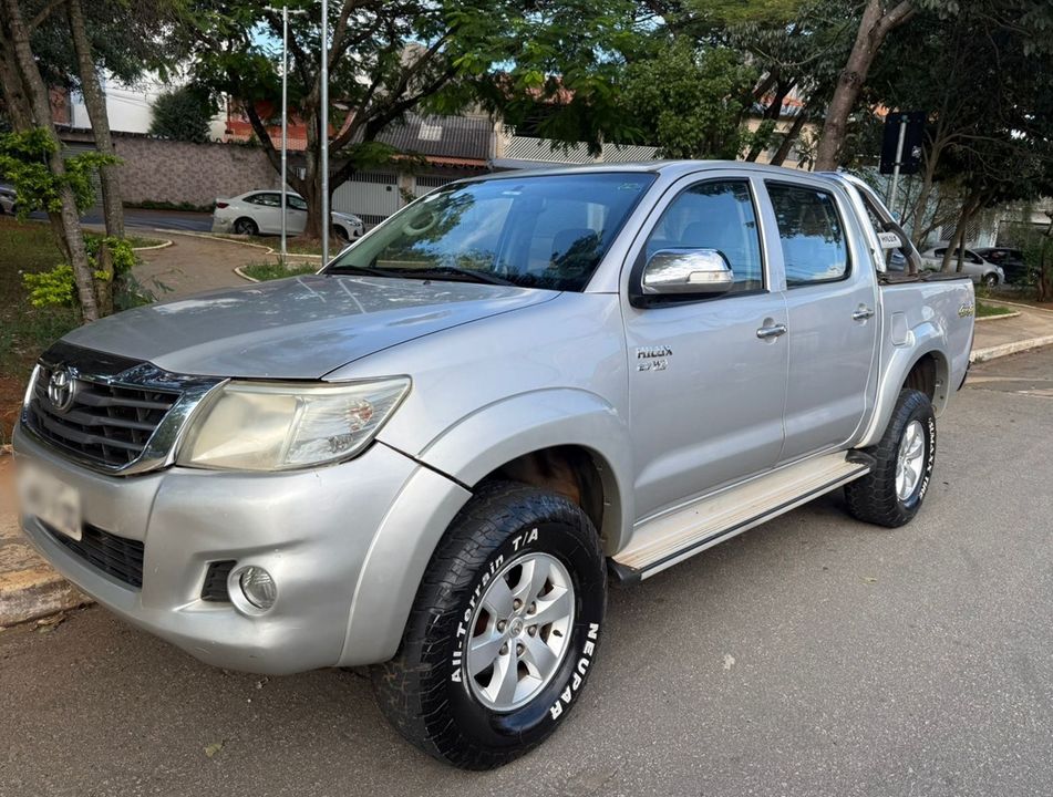 Toyota Hilux CD SRV D4-D 4x4 3.0 TDI Diesel Aut