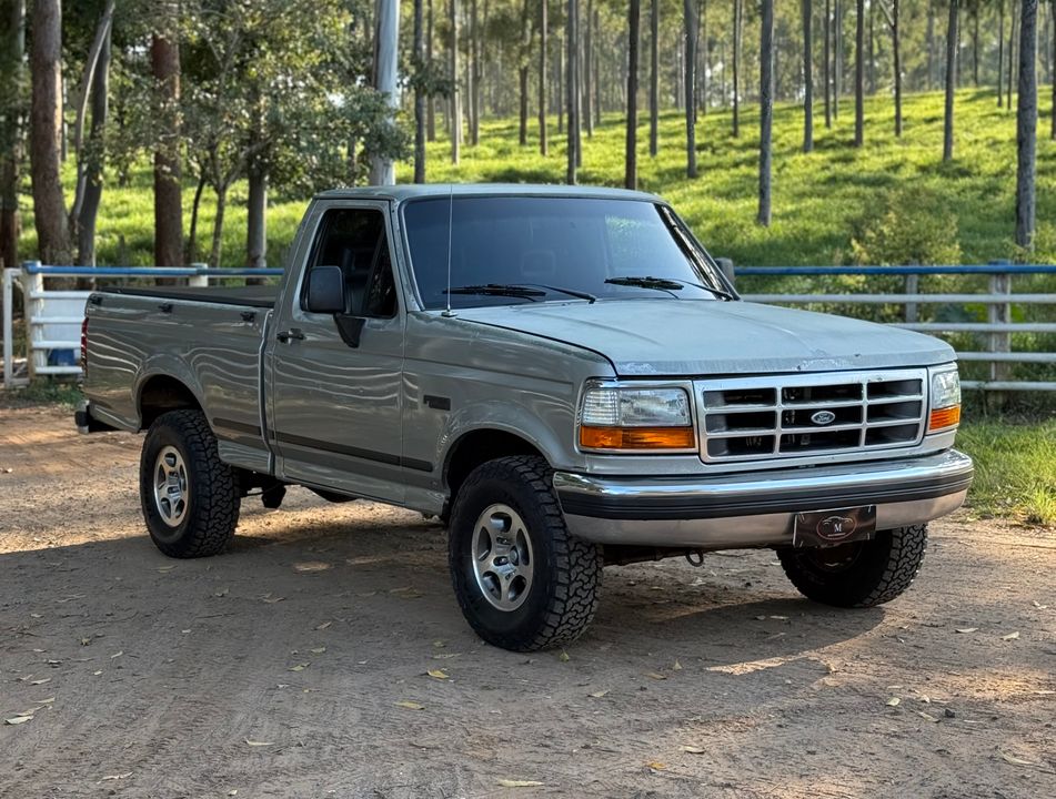 Ford F-1000 XLT Diesel Turbo