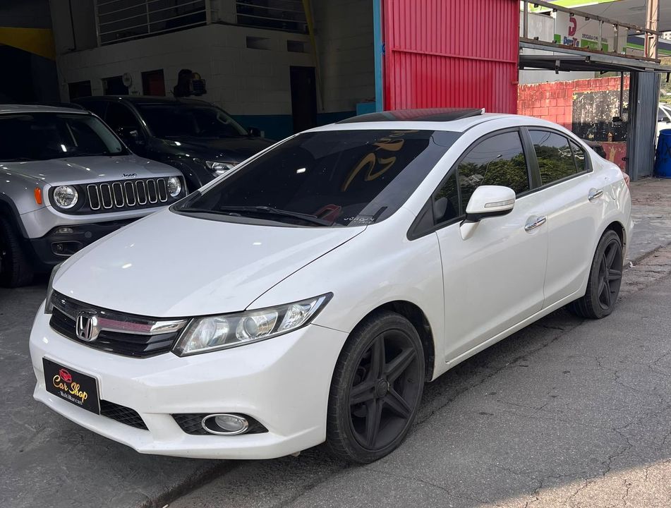 Honda Civic Sedan EXS 1.8/1.8 Flex 16V Aut. 4p