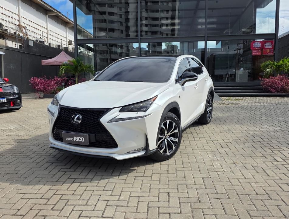 Lexus NX-200t Luxury AWD 2.0 16V 238cv Aut.