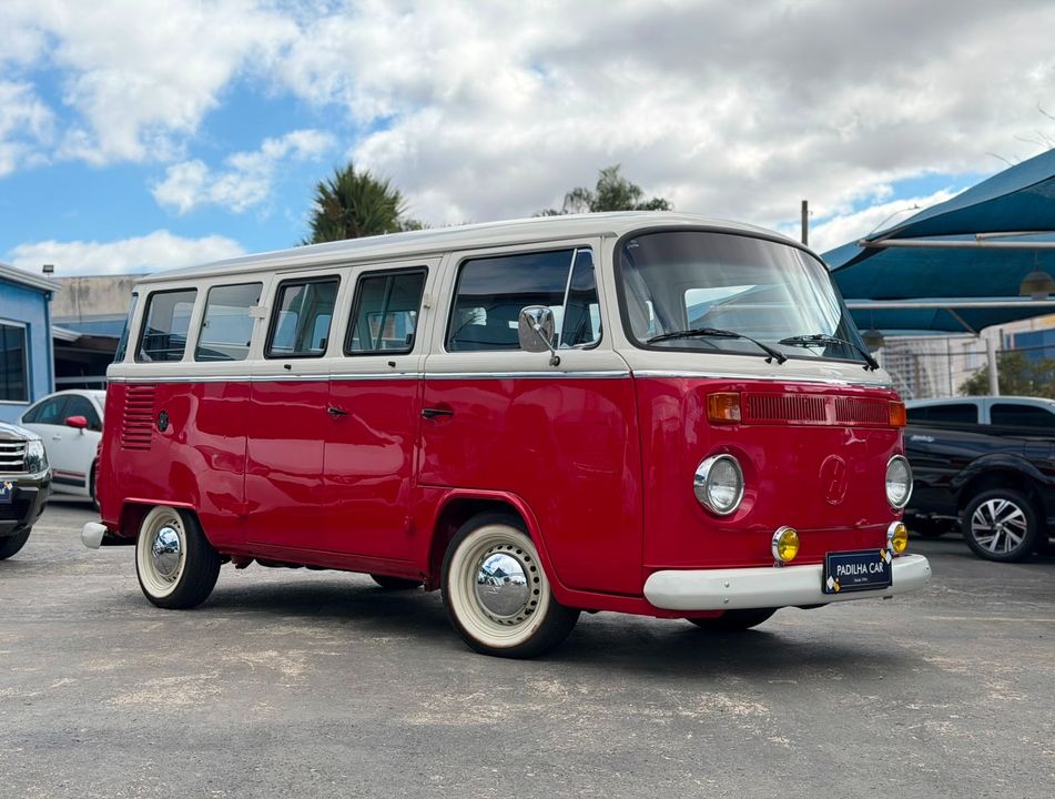 VolksWagen Kombi Standard/ Luxo/ Série Prata