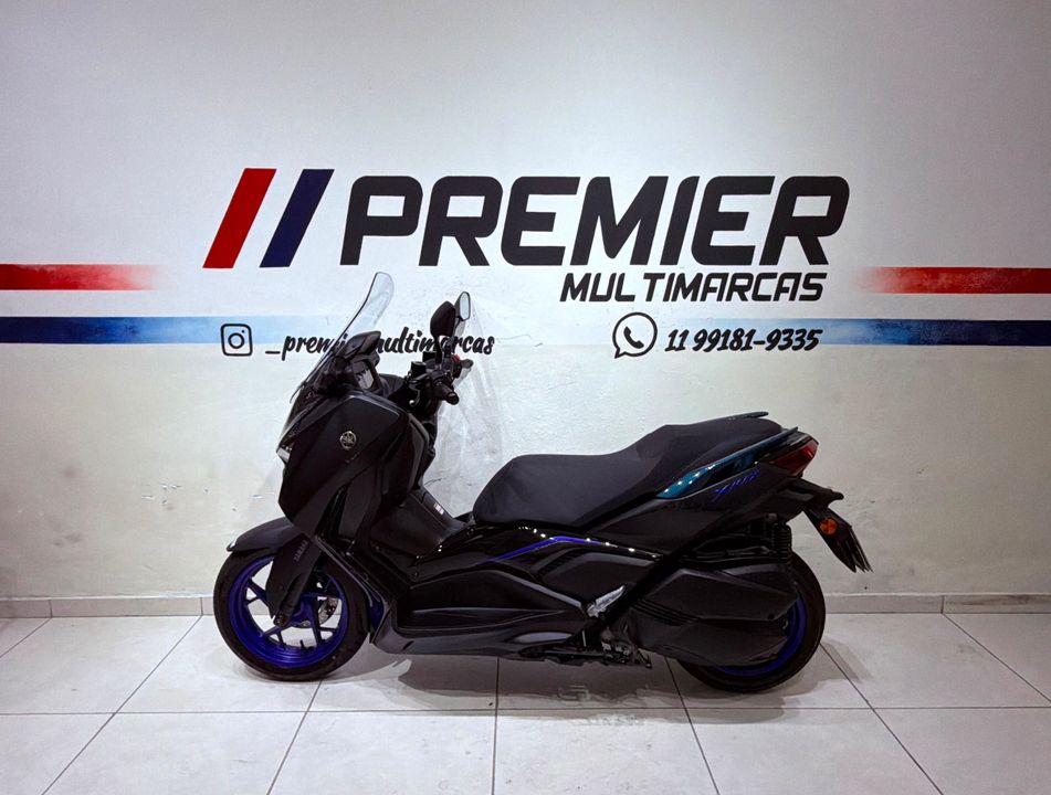 YAMAHA XMAX 300 CONNECTED 