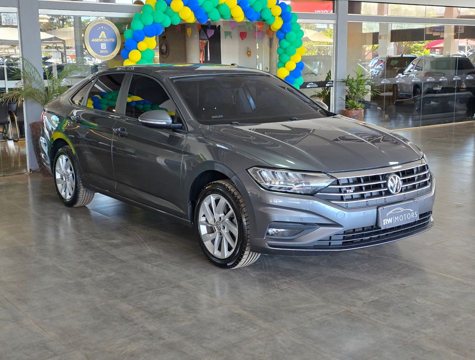 VolksWagen JETTA Comfort. 250 TSI 1.4 Flex 16v Aut.