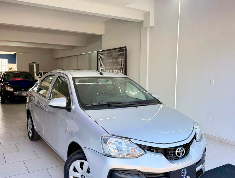 Toyota ETIOS X Sedan 1.5 Flex 16V 4p Mec.