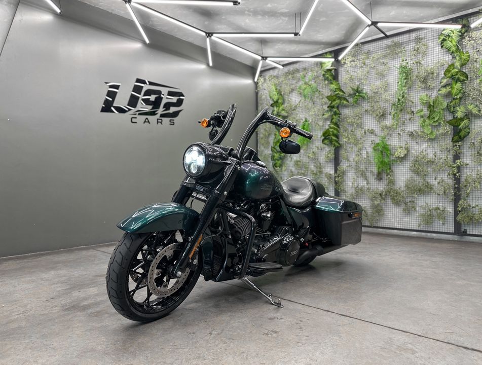 Harley ROAD KING SPECIAL FLHRXS