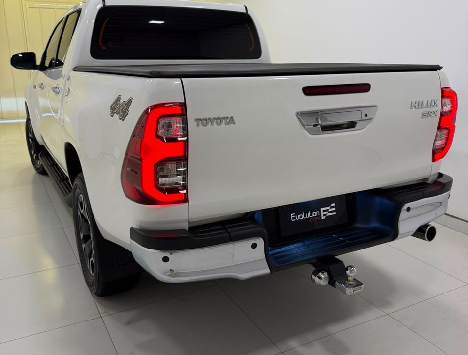 Toyota Hilux CD SRX Plus 4x4 2.8 TDI Die. Aut.