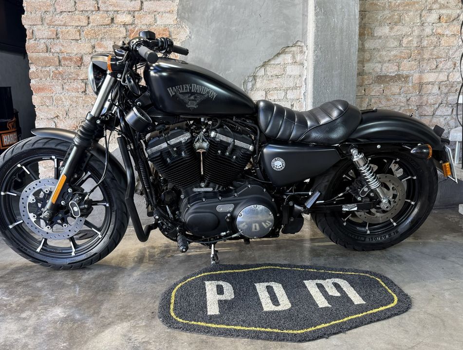 Harley XL 883N IRON
