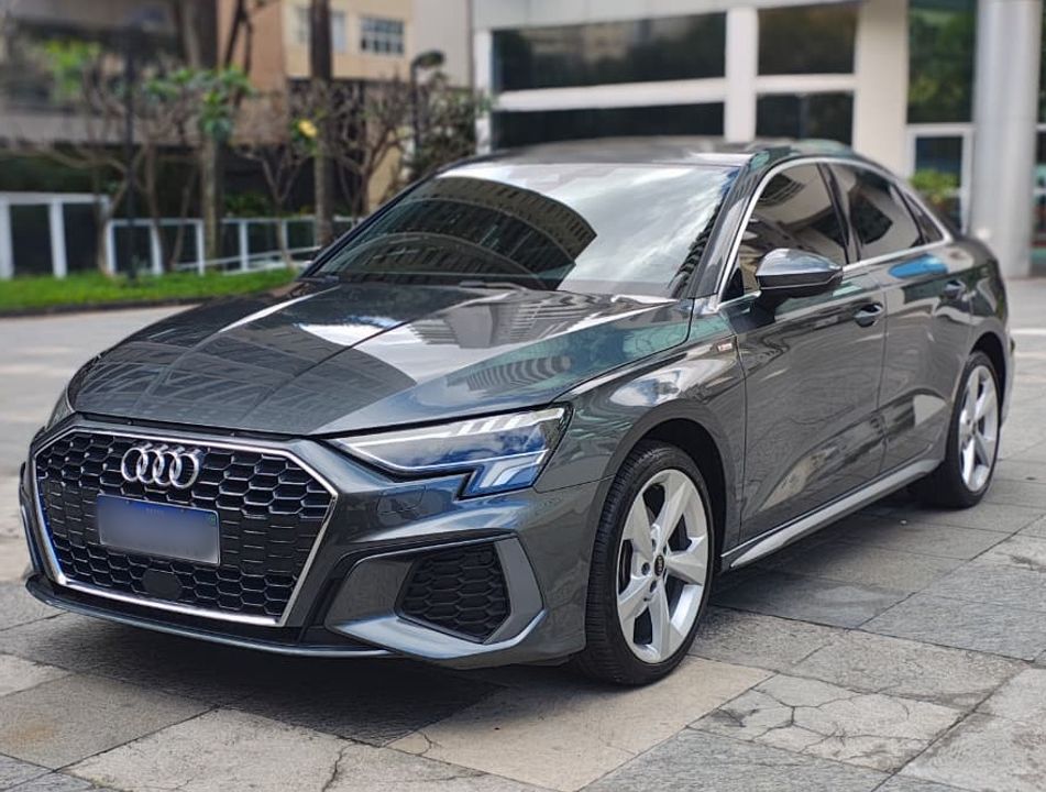 Audi A3 Sedan S-Line 2.0 TFSI  S-Tron.(Híb.)