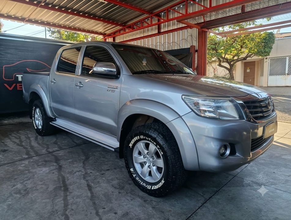 Toyota Hilux CD SRV 4x2 2.7 Flex 16V Aut.