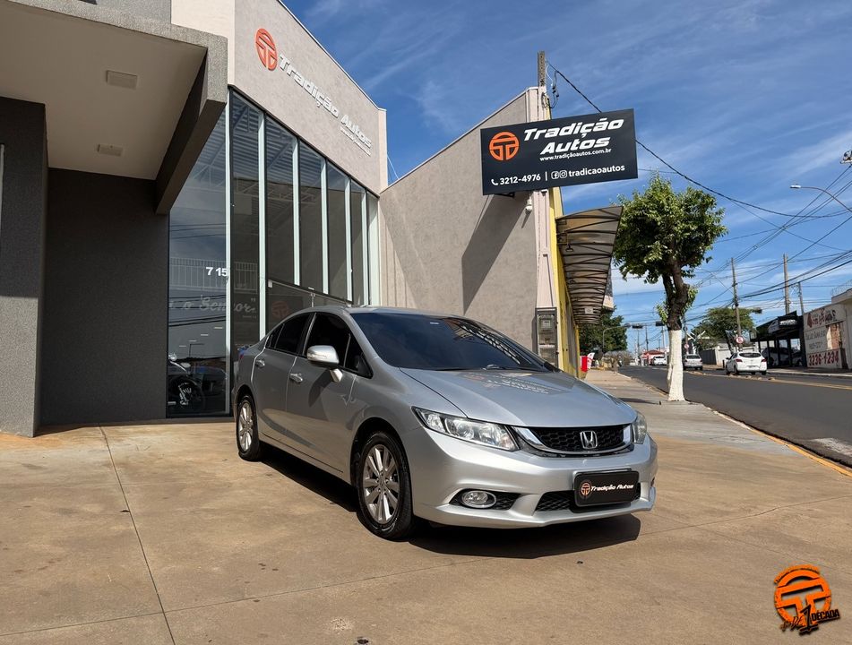 Honda Civic Sedan LXR 2.0 Flexone 16V Aut. 4p
