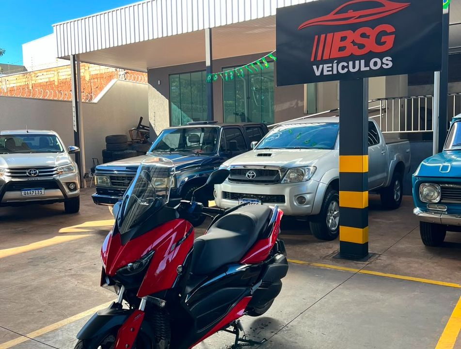 YAMAHA XMAX 250 ABS