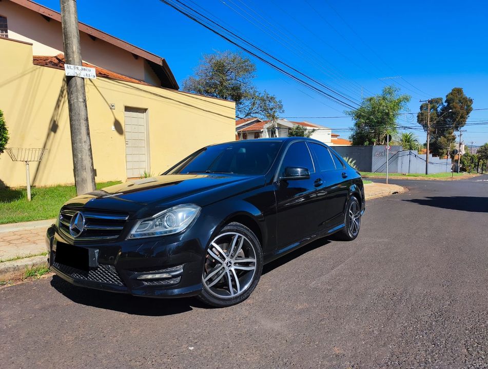 Mercedes C-200 CGI Avantgarde 1.8 16V 184cv Aut.