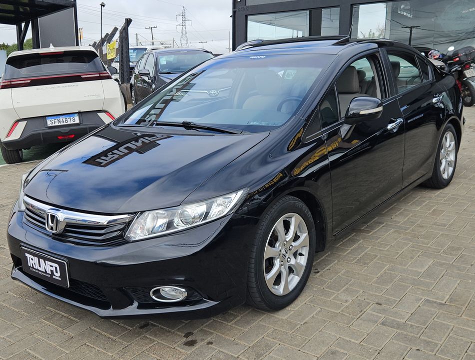 Honda Civic Sedan EXS 1.8/1.8 Flex 16V Aut. 4p