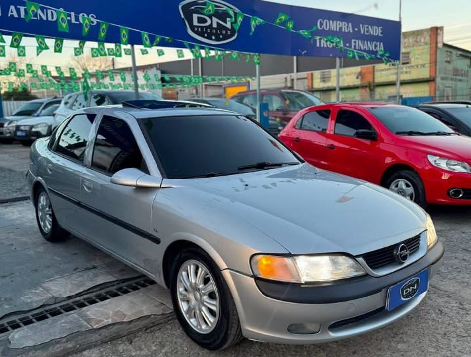 Chevrolet Vectra CD 2.2 16V / 2.0 16V Mec./Aut.