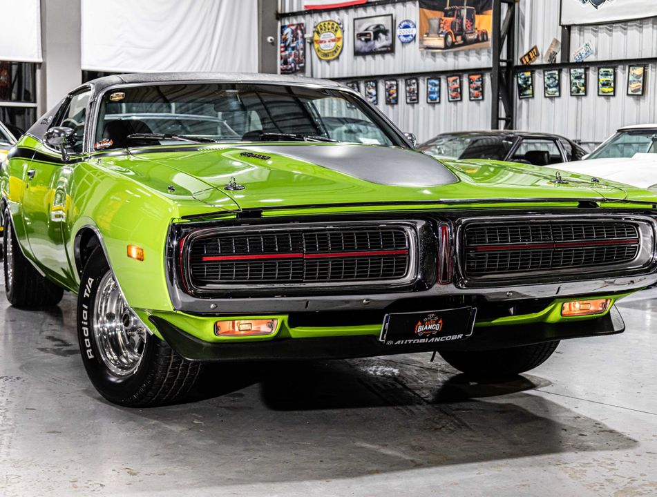 Dodge SE
