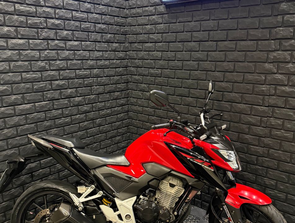HONDA CB 300F Twister Flex
