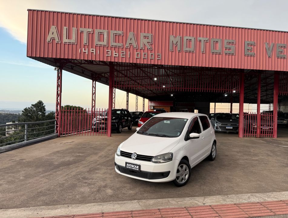 VolksWagen Fox 1.6 Mi Total Flex 8V 5p