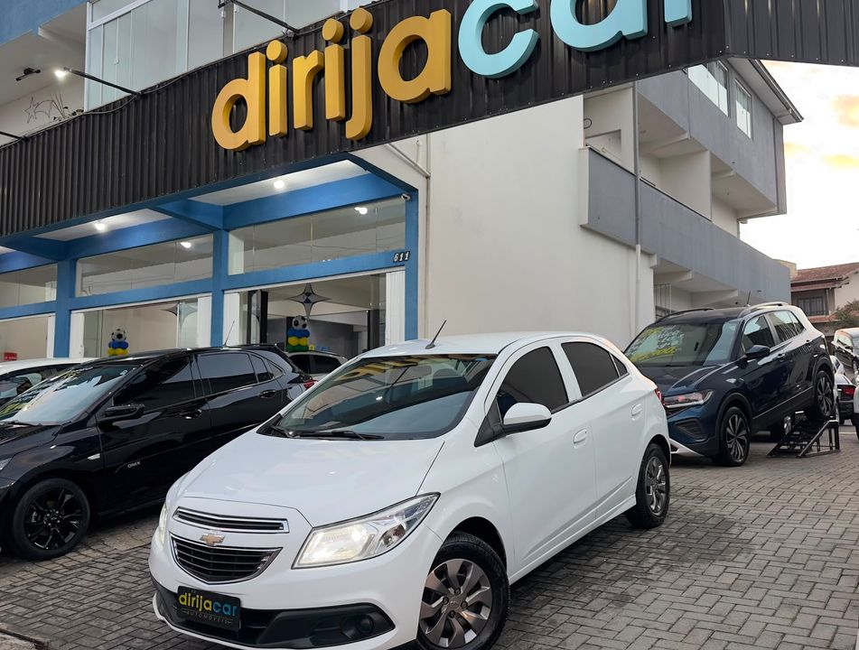 Chevrolet ONIX HATCH LT 1.0 8V FlexPower 5p Mec.