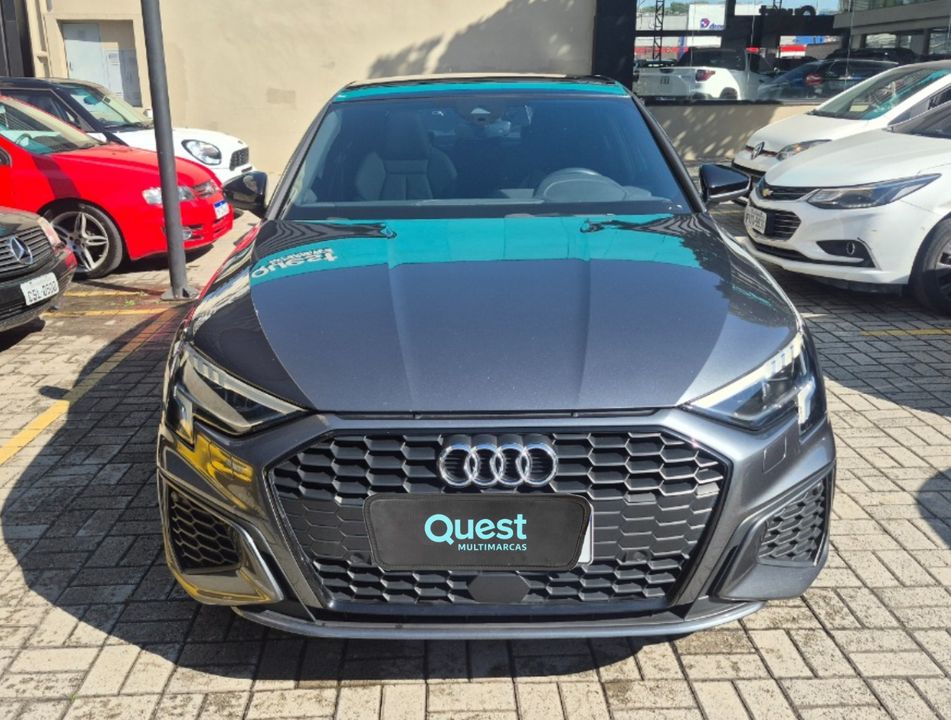 Audi A3 Sed.Perf. Black 2.0 TFSI S-tr. (Hib.)