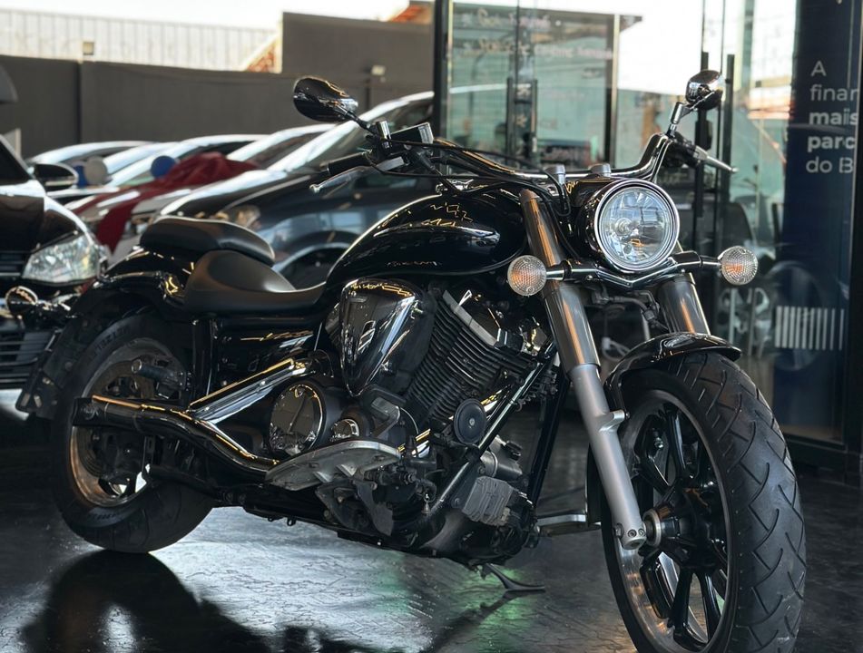 YAMAHA XVS 950 MIDNIGHT STAR