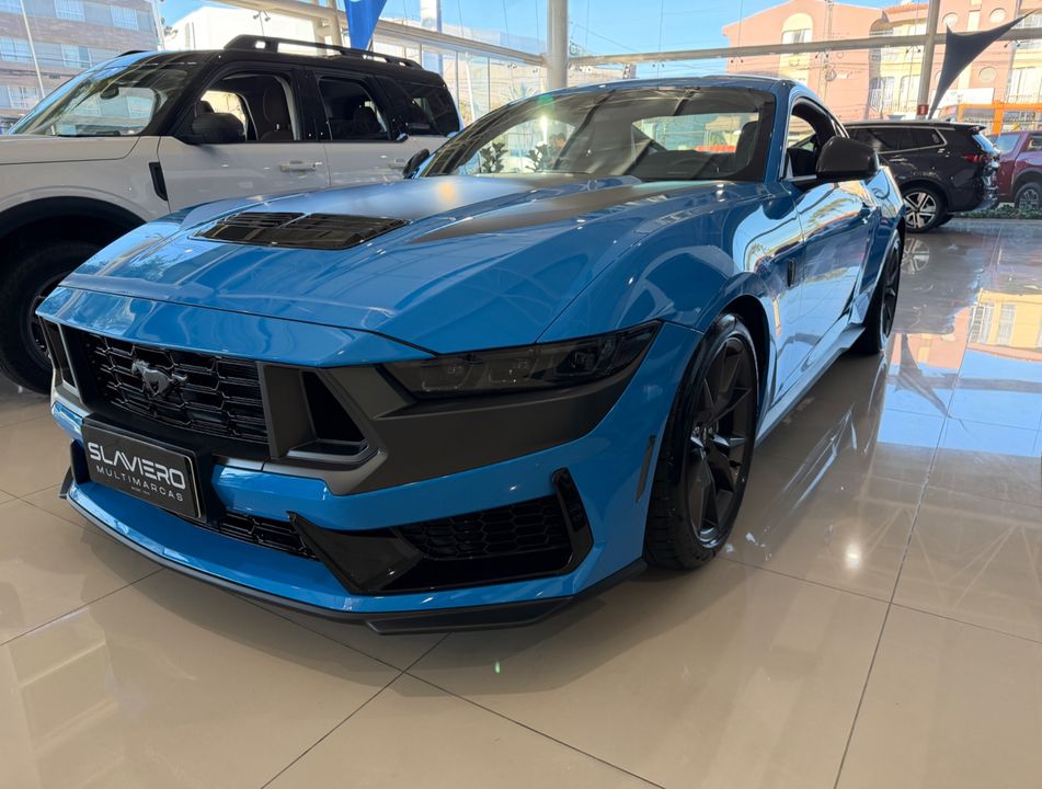 Ford Mustang Dark Horse 5.0 V8 Aut.