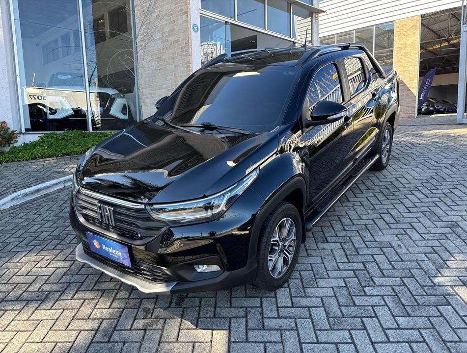 Fiat Strada Volcano 1.3 Flex 8V CD