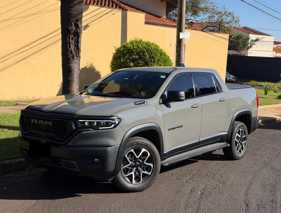 RAM RAMPAGE REBEL 2.0 TB CD 4X4 Diesel Aut.