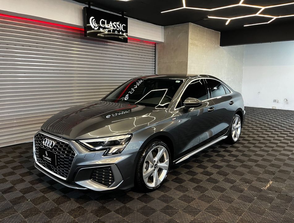 Audi A3 Sedan S-Line 2.0 TFSI  S-Tron.(Híb.)