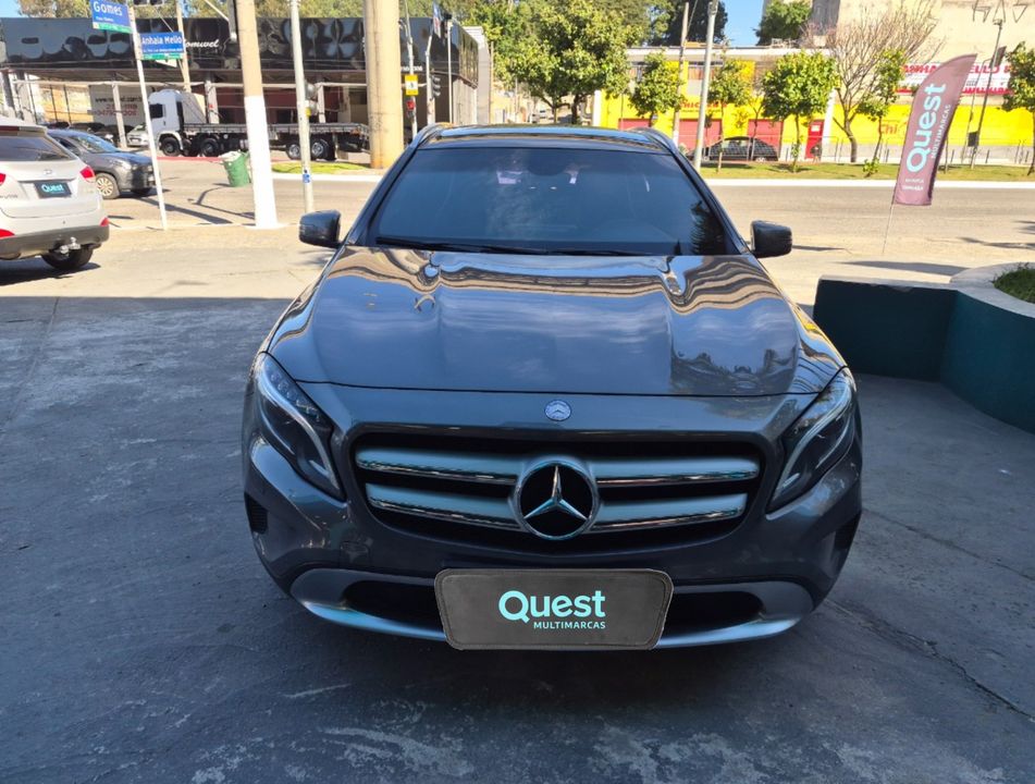 Mercedes GLA 250 Vision 2.0 TB 16V 211cv Aut.