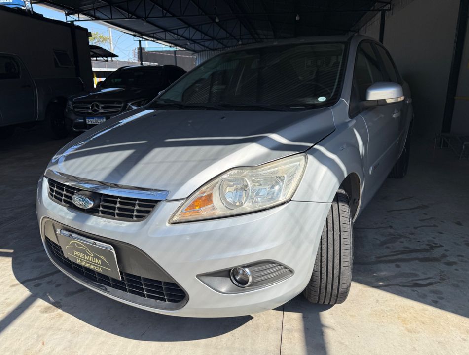 Ford Focus Sedan 2.0 16V/2.0 16V Flex 4p Aut.