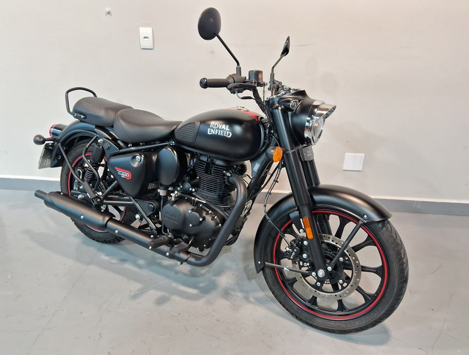 Royal Enfield Classic 350 Dark